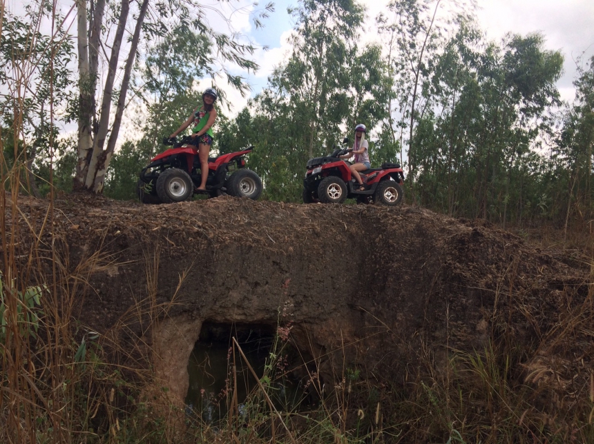 Экскурсия  ATV квадроциклы 30 км по джунглям не в колонне